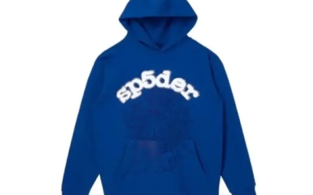 Sp5der Hoodie: A Statement Piece in the World of Streetwear
