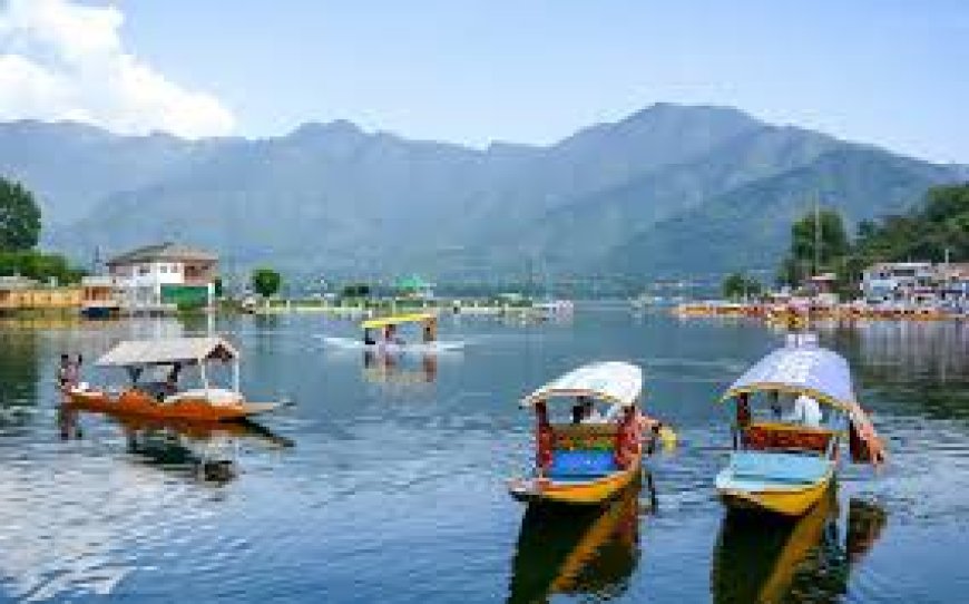 Explore Kashmir with the Cheapest Tour Packages for Kashmir